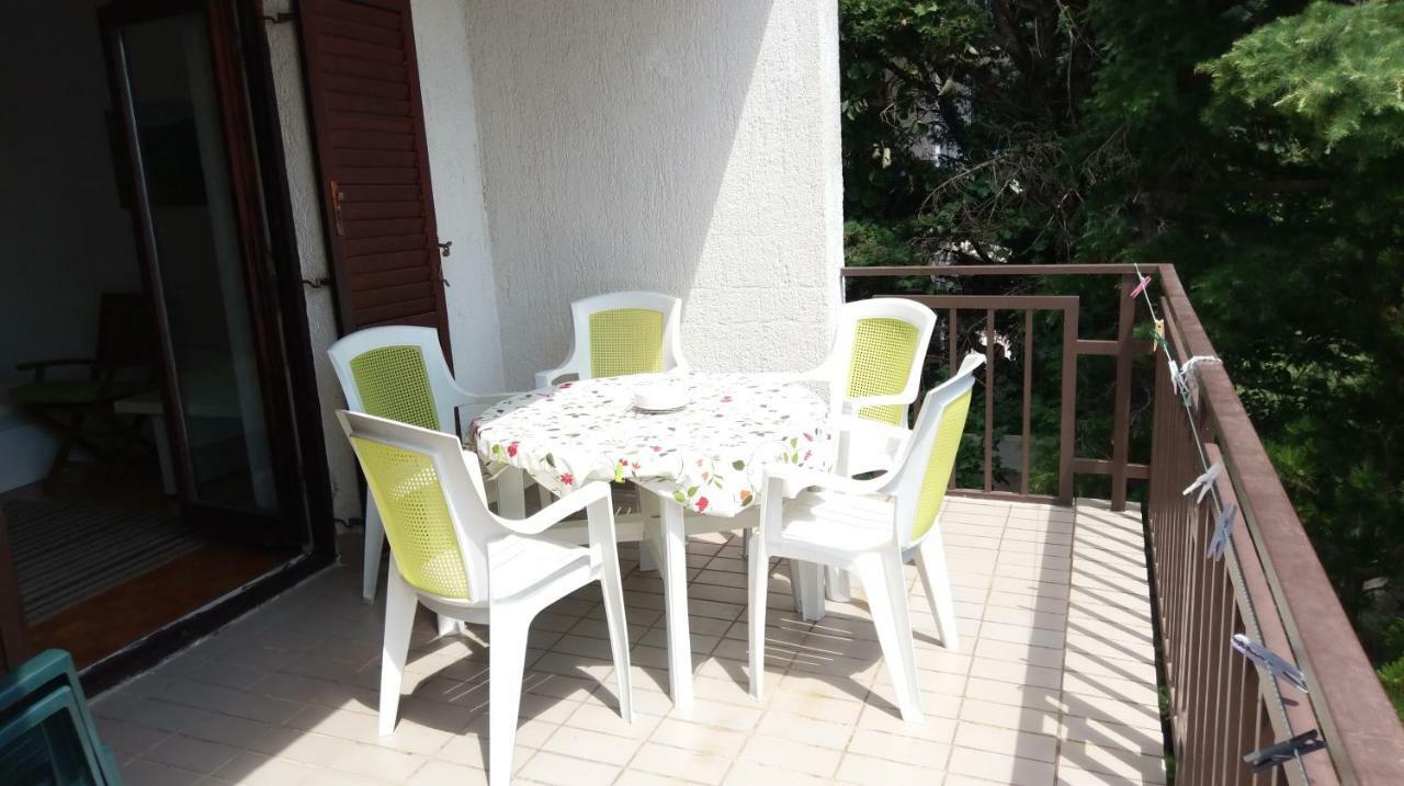 Tihana Apartments Ядраново Екстериор снимка