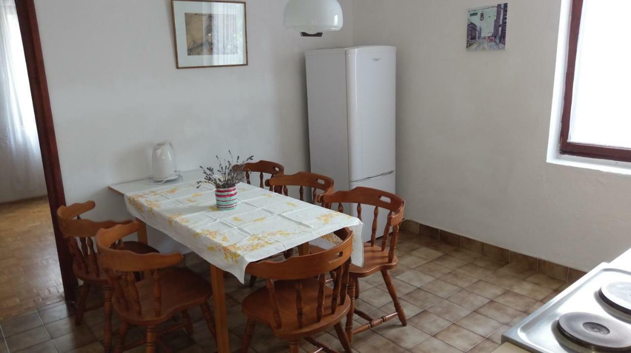 Tihana Apartments Ядраново Екстериор снимка